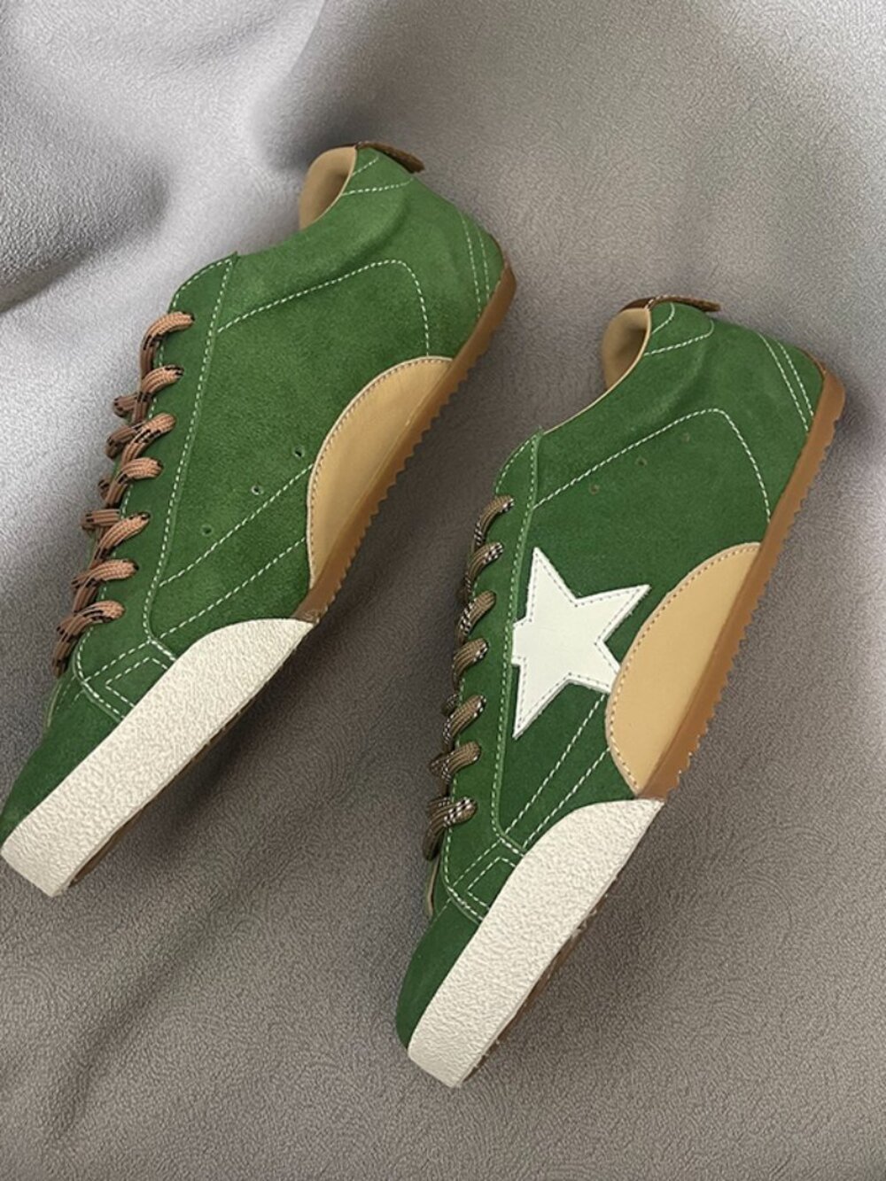 Golden Goose True Star Sneakers - Picture 4 of 6